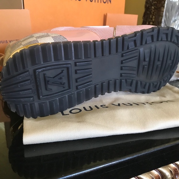 Louis Vuitton run away sneakers - Picture 6 of 14
